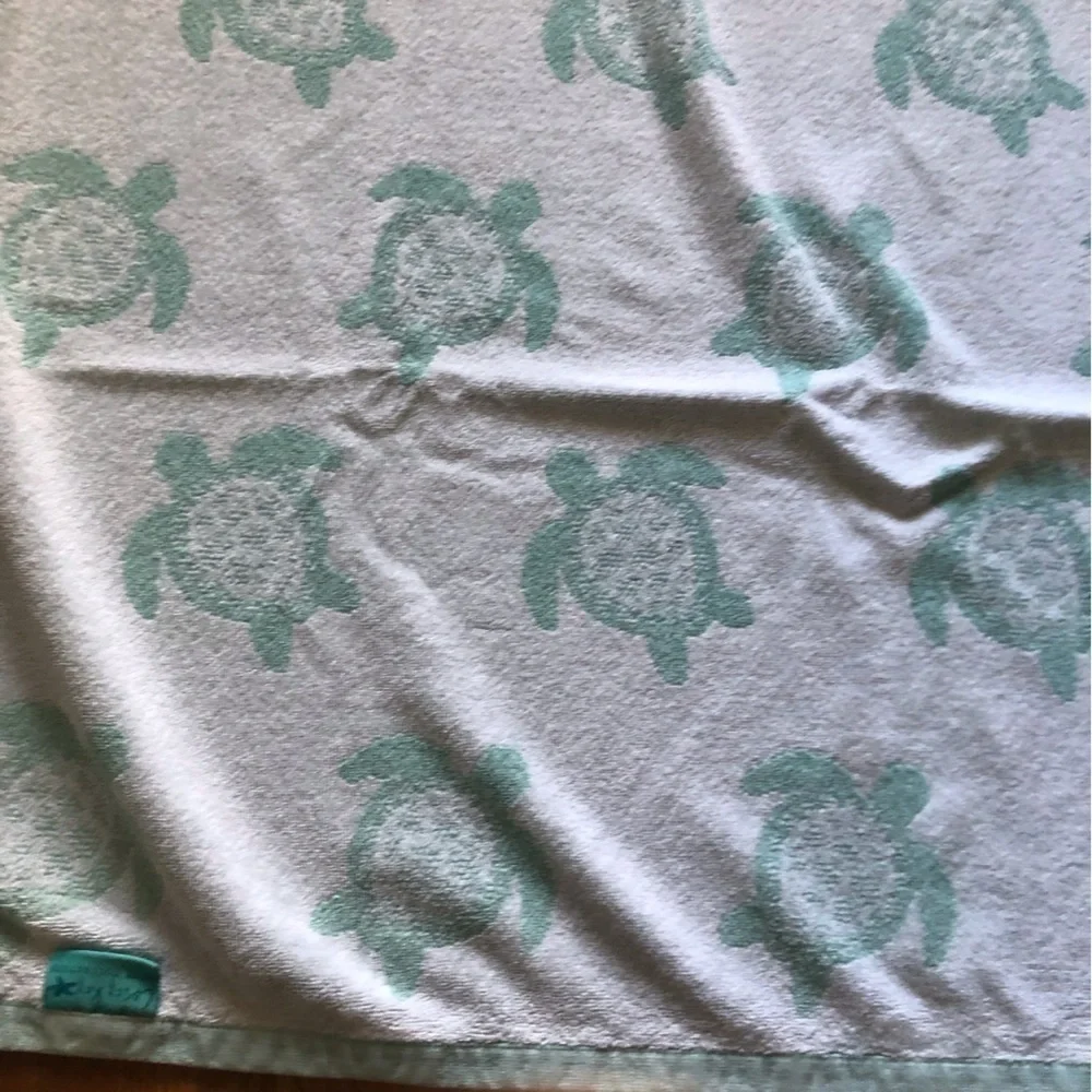 Casey Key sea turtle towel 100% cotton